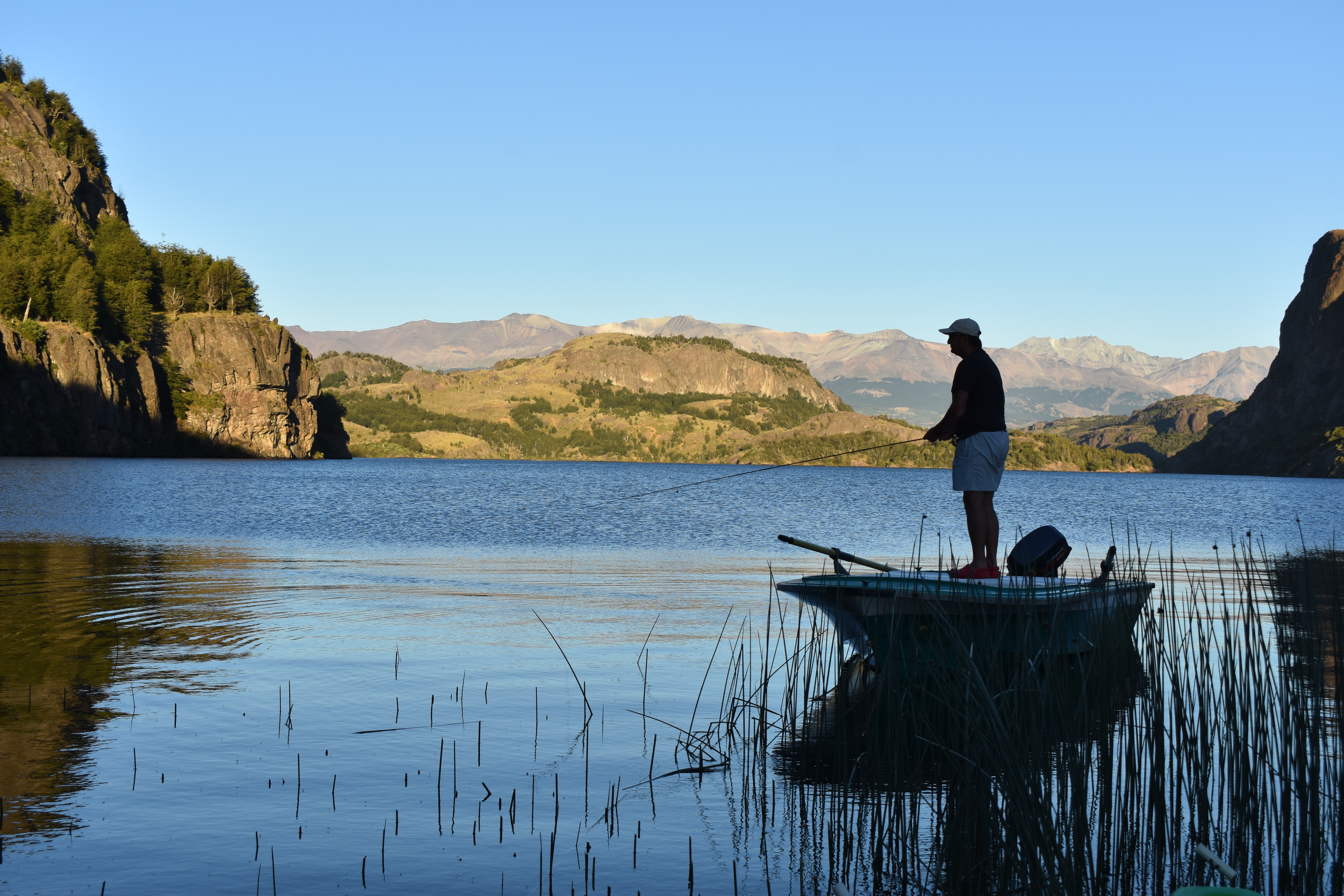 Una tarde de fly fishing en lago Las Ardillas.